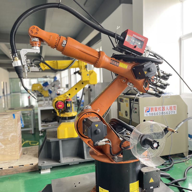 6 trục sử dụng robot KUKA với IP 65 an toàn và khả năng lập trình Kuka Đừng ngần ngại! Robot KUKA KR210, đáp ứng tất cả các nhu cầu từ hàn đến pha lê trong một điểm dừng