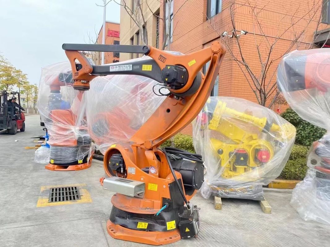 Robot xếp hàng bốn trục Kuka KR100-2PA với sải tay tải trọng 3200mm 500kg
