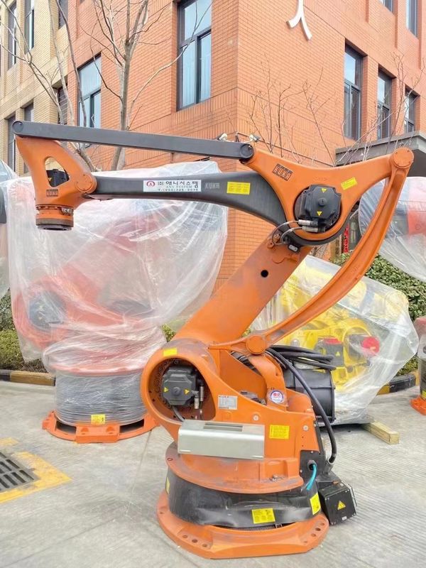 Robot xếp hàng bốn trục Kuka KR100-2PA với sải tay tải trọng 3200mm 500kg