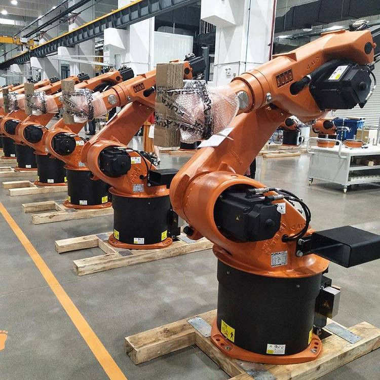 Kuka KR60 Cánh tay rô-bốt bốc xếp sáu trục tự động mở rộng 2033mm Tải trọng 60kg