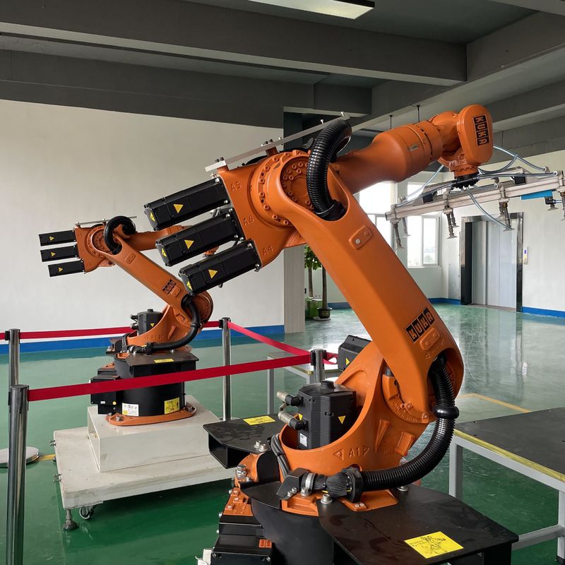 1611mm Reach Palletizing Robot Thiết bị tự động hóa được gắn trên sàn, Robot hàn Flux Core, Robot tải máy