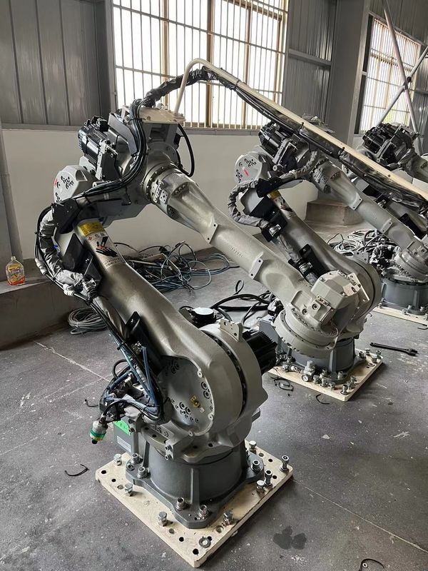 MH50 Robot YASKAWA sử dụng ± 0.07mm Lặp lại để loại bỏ và cắt vật liệu