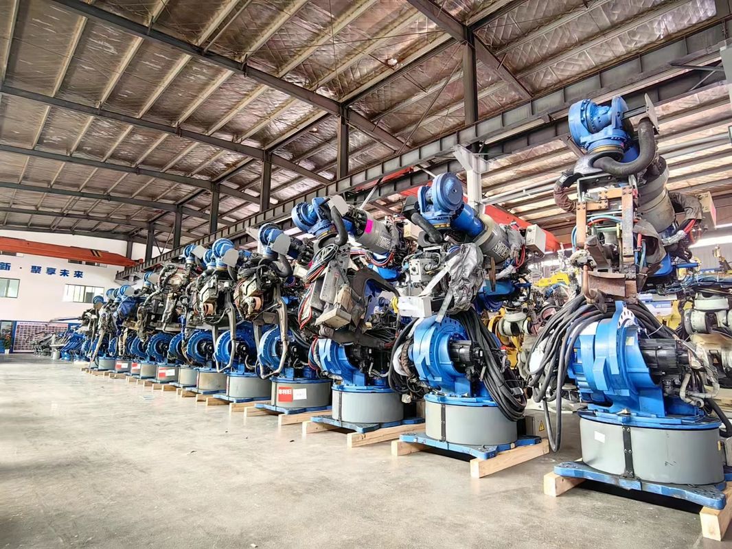 Máy hàn điểm pin tự động nhanh và chính xác ES200D Yaskawa ES200D Robot để hàn, xử lý và pha lê