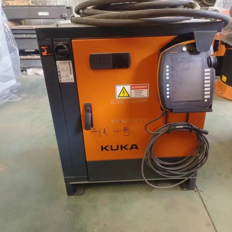 Kuka Kr210 2700mm Reach Robotic Arm 210 Kg Payload AC380V Nguồn cung cấp năng lượng chọn máy tính robot đã qua sử dụng ủi điểm lắp ráp mài