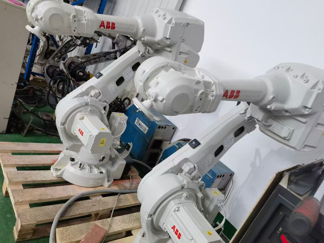 ABB IRB 4600 60 Robot cắt sợi thủy tinh với phạm vi 2050mm và chế độ lái cơ khí