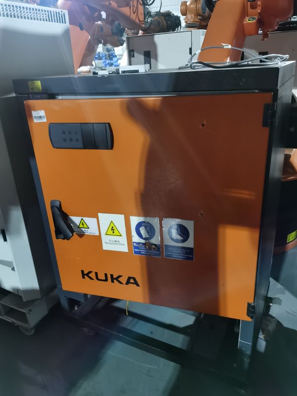 2033 mm Reach KUKA KR60-3 60KG Lượng hữu ích sử dụng robot KUKA để xử lý và chọn vật liệu