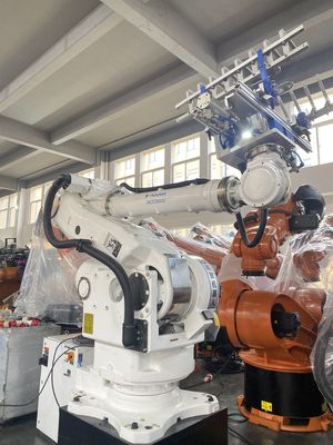 Robot đã qua sử dụng Yaskawa CR165 Xử lý và Xếp chồng lên nhau Sáu trục đa chức năng