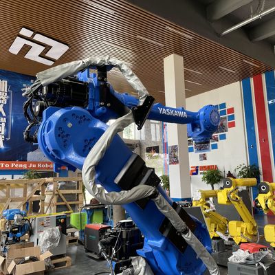 Lập trình máy tính sử dụng robot YASKAWA với dung lượng tải trọng 50 kg xử lý vật liệu, cắt plasma