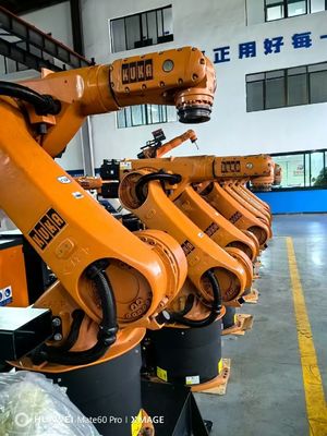 KRC4 Controller bao gồm Robot KUKA đã qua sử dụng KR60-3 60kg Trách nhiệm 2033mm Reach for Loading Handling Cắt và lắp ráp