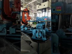 Robot y tế Kuka đã qua sử dụng KR210 Phụ tùng ô tô Robot hàn điểm 6 cánh tay